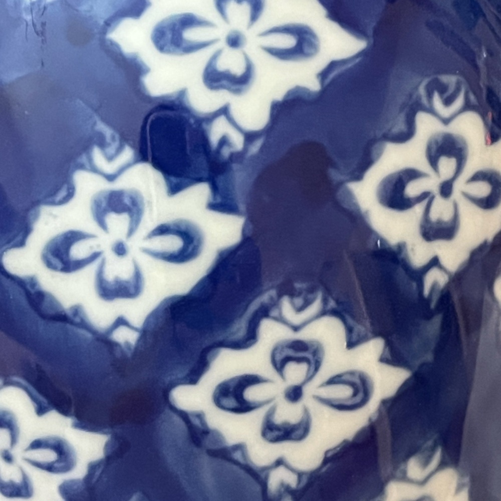 Silvestri Porcelain Cobalt Blue White Small Accent Vase - Picture 4 of 11